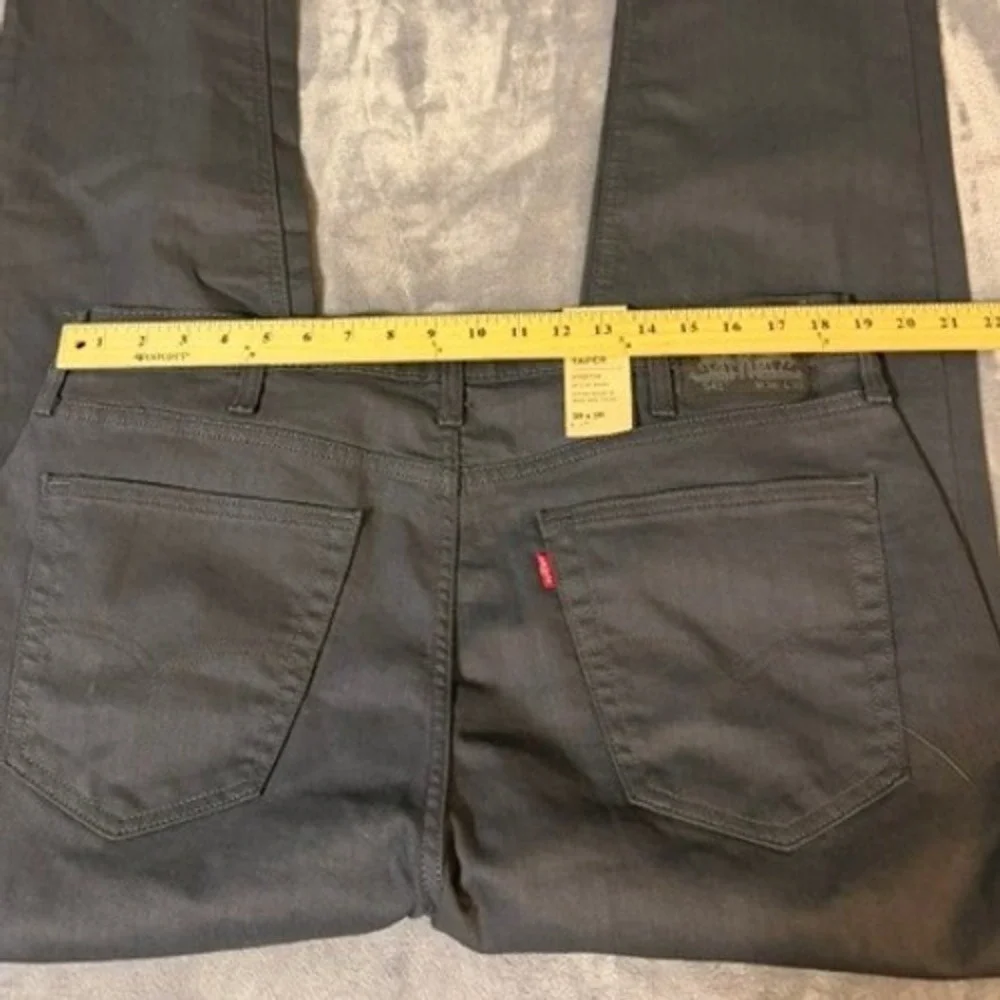 Levi's 541 Athletic Taper Grey Stretch Pants Men's Size 38x30 New with Tags